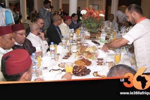 Vidéo. Mauritanie: l'ambassadeur du Maroc offre un ftour à la communauté marocaine