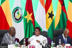Les chefs d’État du G5 Sahel en sommet extraordinaire à Niamey après la tuerie d’Inates 