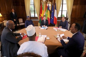 Emmanuel Macron à Nouakchott pour le sommet de l'Union africaine