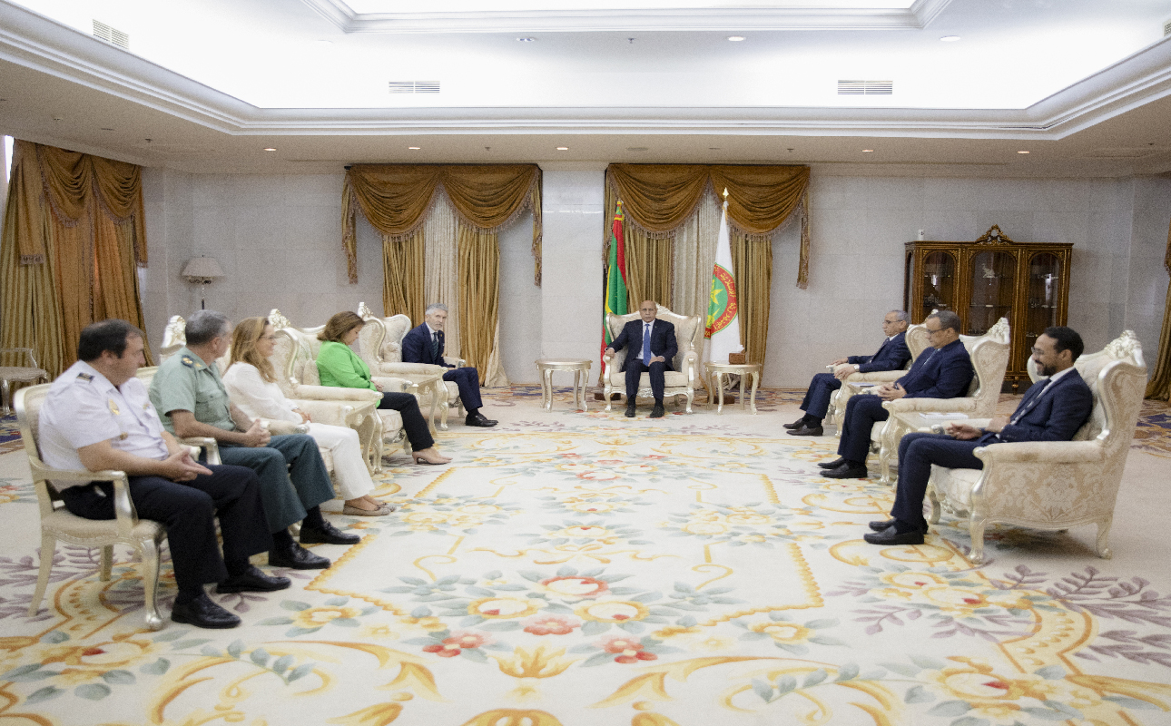 Le Président de la République reçoit le ministre espagnol de l’intérieur