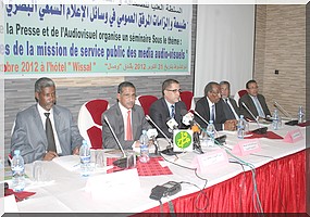 Lancement d'une journée de réflexion sur la nature et les exigences de la mission de service public...