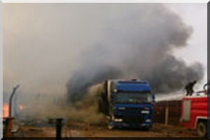 Incendie au marché Socim : Un camion marocain en fumée, des dégâts importants   