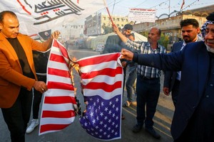 Des roquettes s'abattent près de l'ambassade américaine à Bagdad
