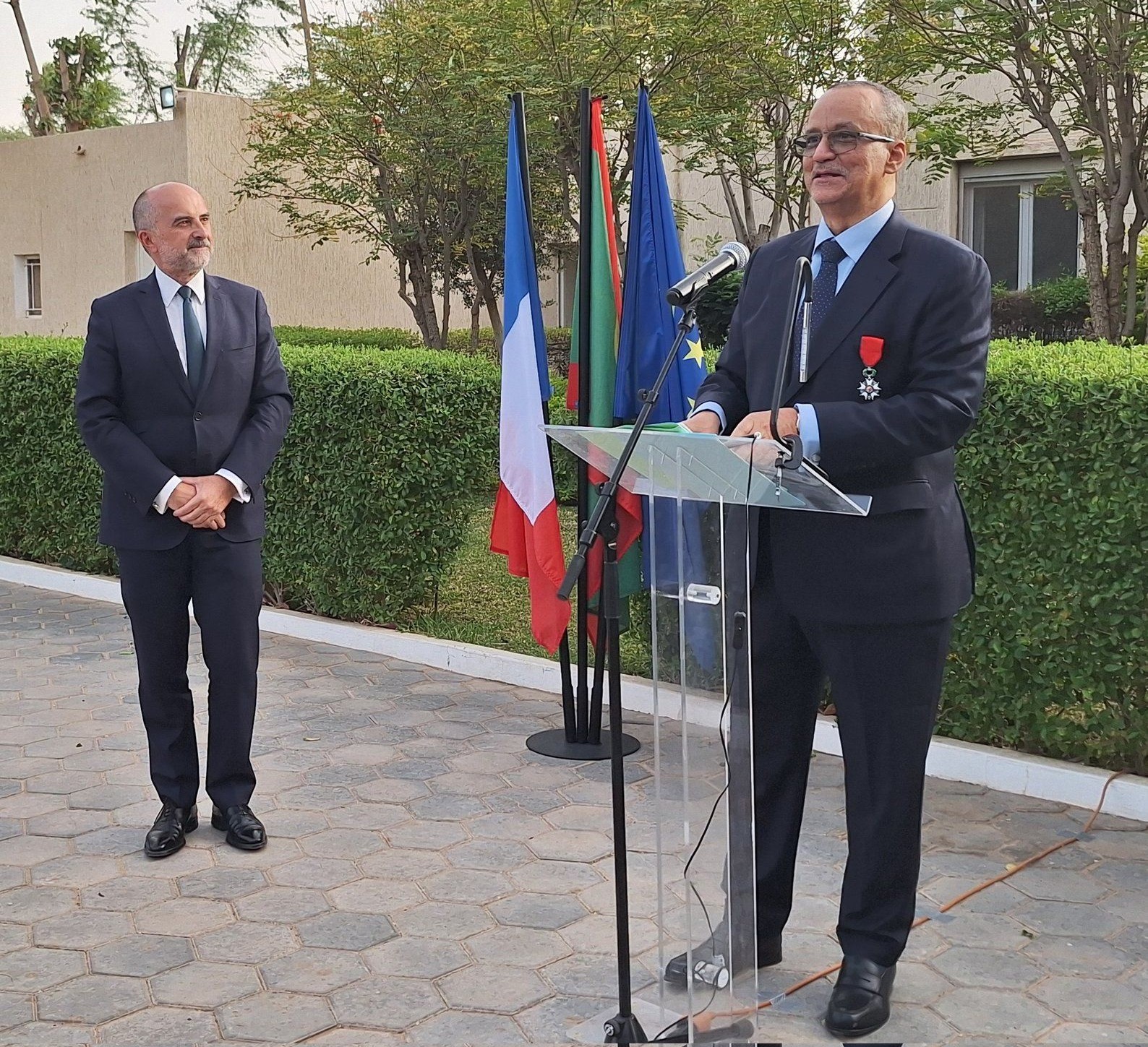 Décoration de SEM Ismaïl Ould Cheikh Ahmed : Légion d’Honneur pour un diplomate engagé