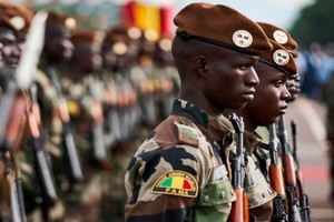 Mali: les jihadistes reprennent Sokolo proche de la frontière mauritanienne qu'ils avaient attaqué dimanche