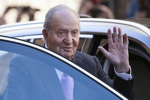 Englué dans les scandales, l'ex-roi d'Espagne Juan Carlos veut s'exiler