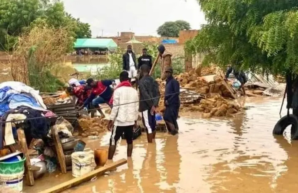 Kaédi : des habitants de certains quartiers évacuent leurs maisons submergées par les eaux