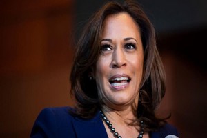 Joe Biden choisit la sénatrice Kamala Harris comme colistière
