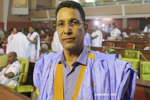 Ould al-Kharachi : Ould Abdel Aziz assumera la présidence du parti et continuera à gérer l’Etat