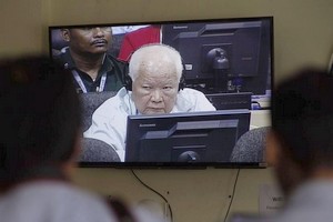 Cambodge: Deux anciens dirigeants khmers rouges condamnés à perpétuité pour «génocide», une première