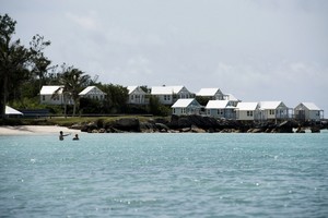 Paradis fiscaux: l'Union européenne ajoute 10 pays dont les Emirats arabes unis à sa liste noire