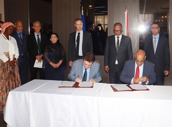 La Mauritanie signe trois mémorandums d’entente sur l’hydrogène vert avec des entreprises européennes
