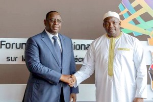 Diplomatie: le forum de Dakar a fait pschitt!