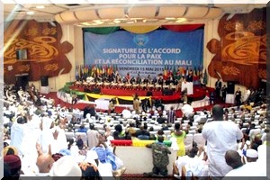Mali: conclusion d'un important accord de paix en 2015, aujourd'hui en pleine phase de mise en oeuvre