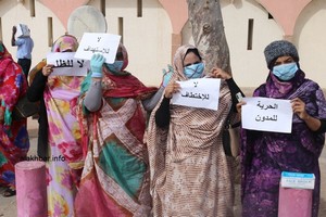 Une manifestation devant la présidence contre l’arrestation du blogueur Ould Abdel Aziz