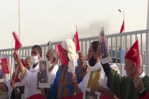 Sahara occidental : des tribus marocaines manifestent en soutien à leur roi