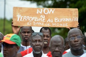 Attaque au Burkina: marche silencieuse contre la 