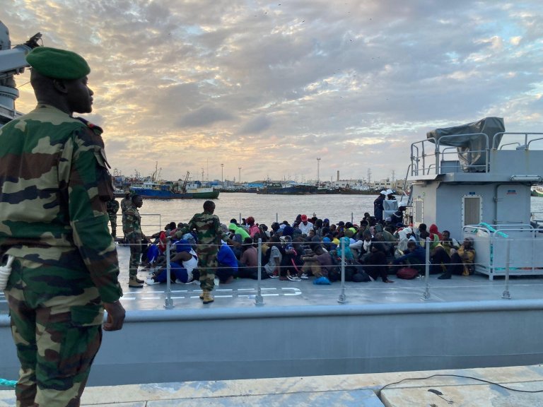 La marine sénégalaise intercepte 616 migrants au large de la Mauritanie