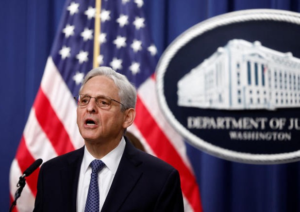 Etats-Unis : le ministre de la justice nomme un procureur spécial pour superviser les enquêtes visant Donald Trump