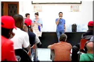 De l’aéroport, à la gare, à Dakar