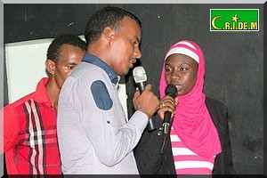 Mauritanie : lutter contre la corruption via les jeunes, la musique et le théâtre [Vidéo & PhotoReportage]