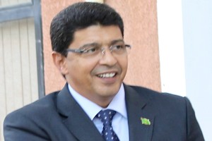 L’ex-président du FNDU (Jémil Mansour) a rencontré le Président de la République, affirme Ould Maham