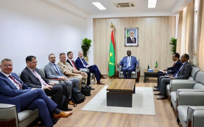 Le ministre des Affaires étrangères reçoit une délégation des ministères des Affaires étrangères et de la Défense d’Allemagne