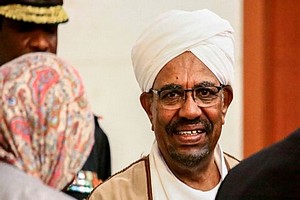 130 millions de dollars en liquide retrouvé au domicile de l'ex-président soudanais Omar El-Bechir