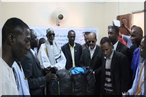 Cérémonie de remise de dons : L’Ong Jeunesse à l’Heure d’El Mina soutient les populations de Dar El Beida