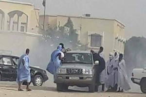 Arafat/Sebkha : La police tabasse les leaders de l’opposition qui manifestait contre le référendum
