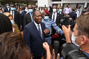 Présidentielle en Côte d’Ivoire : Alassane Ouattara appelle au calme après de nombreux incidents