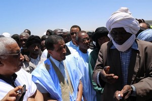 Le candidat Ould Maouloud visite les dockers du port et leur témoigne sa solidarité