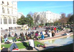 Paris, extérieur : Pluie, soleil, grisaille…