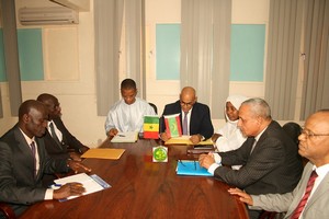 Le ministre des pêches et son homologue sénégalais président une séance de travail