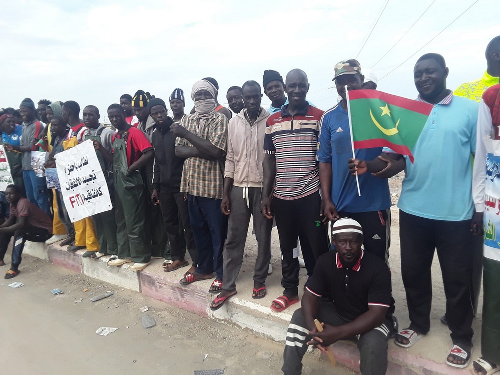 Sit-in au carrefour de la plage : les pêcheurs en grogne