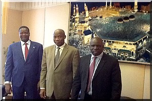 Le Ministre de l’Environnement et du Développement durable et le Pr. Abdoulaye Dia Secrétaire Exécutif de l’APGMV en mission à la Banque Islamique de Développement