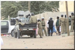 La police arrête un journaliste d’Alakhbar