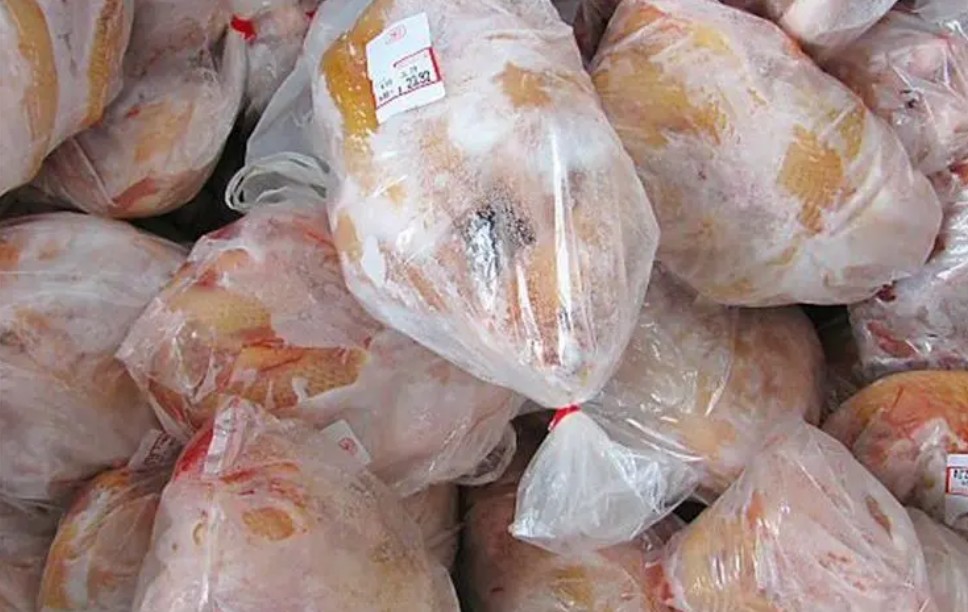 Mauritanie : confiscation de 10 tonnes de poulets congelés périmés