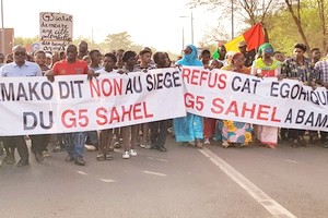 Mali: protestation à Bamako devant le nouveau QG de la force du G5 Sahel
