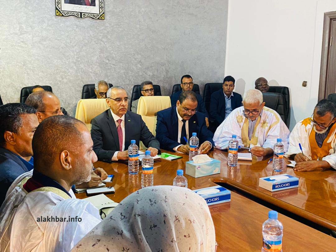 Élections 2023 en Mauritanie : le ministère de l’Intérieur et de la Décentralisation rencontre la classe politique