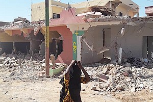 [Photoreportage] Sélibaby : cavalcade de bulldozers dans la ville !