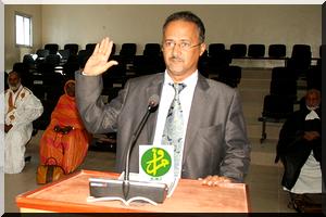 Un nouveau membre de la Haute Autorité de la Presse et de l'Audiovisuel prête serment devant le président de la Cour Suprême 