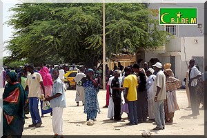 Alerte Info : Sit-in musclé des employés de Pizzorno [PhotoReportage]