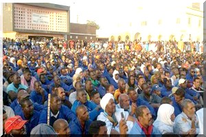 URGENT/Nouadhibou: Les délégués des miniers grévistes acceptent de reporter la grève de 24h