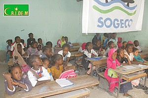 École Wharf : L’Amicale des femmes de la SOGECO distribue des kits scolaires [PhotoReportage]