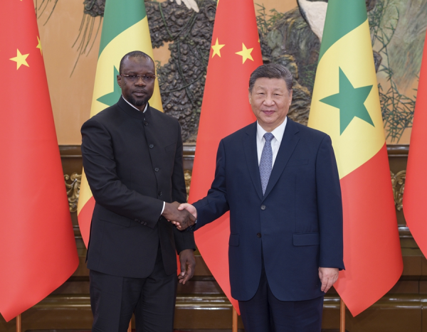 Le Premier ministre sénégalais inquiet de l'érosion du droit international