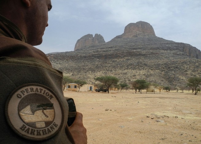 Paris n'écarte pas un départ de ses forces spéciales du Burkina Faso