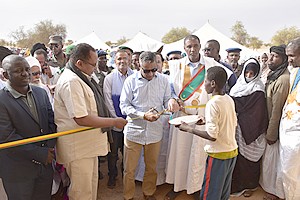 Photos : Le Directeur Général de TADAMOUN inaugure des établissements scolaires à Néma et Djiguenni