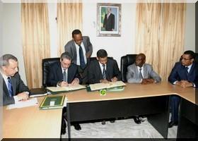 La Mauritanie et la BID signent deux accords de prêts de 16 milliards d'ouguiyas