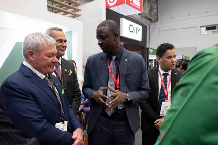Le Ministre des Mines et de l’Industrie, M. Thiam Tidjani, participe au Mining Indaba 2025 à Cape Town (Afrique du Sud)